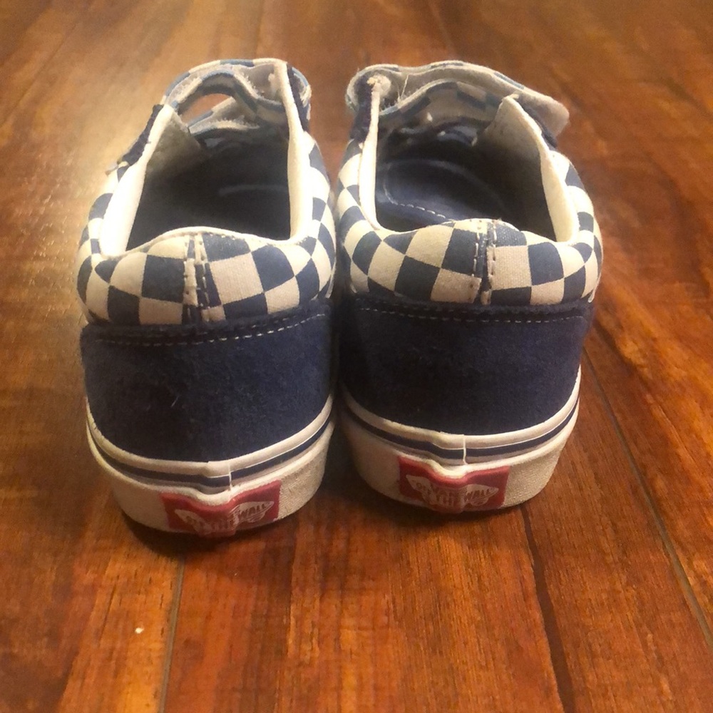 Vans - Picture 4 of 4